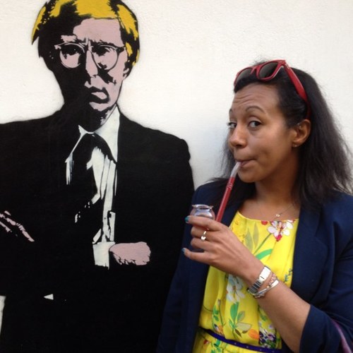 Moretonious's profile picture. Hmmmm, interesting...