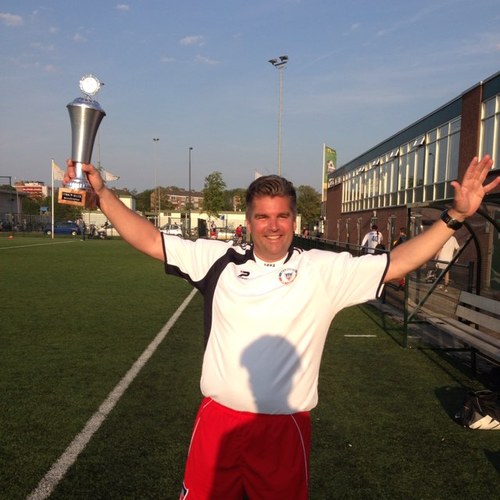 makelaarmario's profile picture. Niet alleen makelaar maar ook man, vader, scheidsrechter, onhandig, leuk etc. One life, live now!