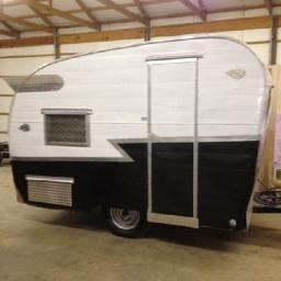 berfunkle's profile picture. I put words together. If they make sense, sometimes I get paid.