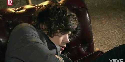 shyposhboy's profile picture. ♥Taken by @Fakingmyself2 he is perfect♥ I'm harold edward styles {16} let's fall in love & make them all hate us// I love singing&writing