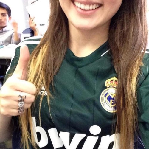 Hala Madrid !! Madridista forever !! In cristiano we trust ! ❤⚽-❤ Hala madrid