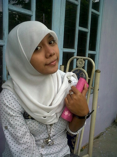 miraputri27's profile picture. 