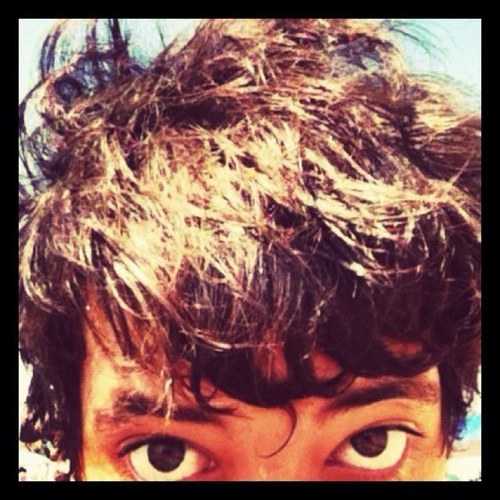 MedlinTyler's profile picture. Half white half asain... Ummm hi.