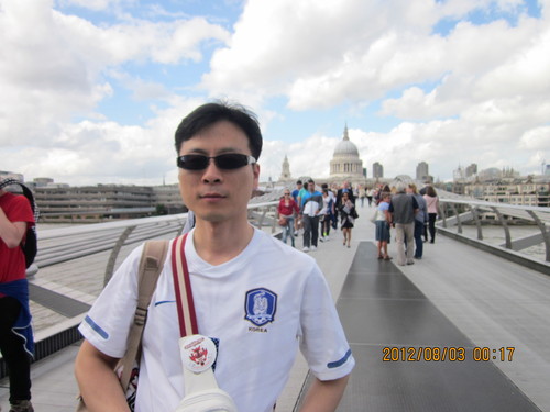 축구는 기다림이다..전쟁이다..
나는 전쟁을 기다린다...나는 붉은악마.
RED_CHEON-HA
대한민국이 FIFA랭킹 1위하는그날까지~!!!