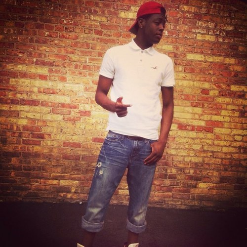 Stupid Ass Bitches Dnt kno bout me,I Be #Flexxin Hard She Say Know How I Be..#TurnUp# #Leo #HavinShit