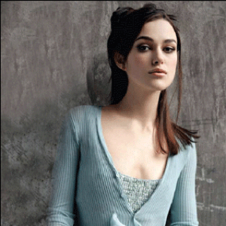 I am Safrina, Queen of Coventry. I love horse riding and magic and spending time with my daughter @DelicateEvanora {Single} {RP}
