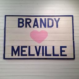 ¡Queremos Brandy Melville en Madrid! Síguenos y habrá más posibilidades de que lo consigamos.