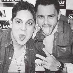 Fã - Club Da Melhor Dupla Sertaneja Do Mundo ...
Frases , Fotos .. E Tudo Mais ,  
Dono do Fc : @_UmGarotoAlone .