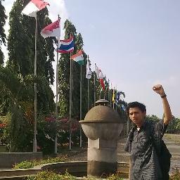 Genggamlah tanah menjadi emas!