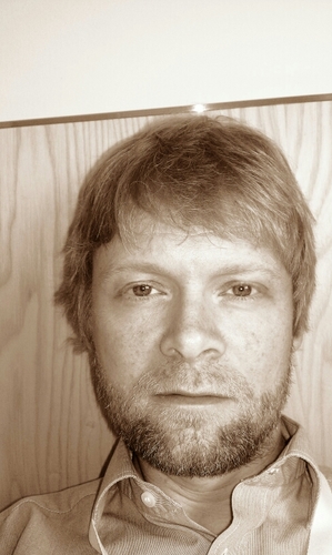 _paraphrase's profile picture. 