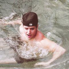 ✪ Logan Bear in Habblet ✪ Love my bro's @KendsSpiderMan , Carlos and James.