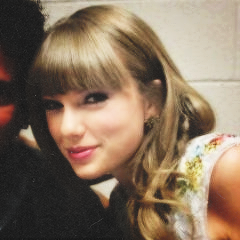 undccvers's profile picture. ♡ everything has changed ♡