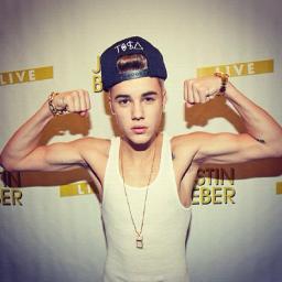Agora Romeu e Julieta nunca se sentiriam do jeito que nos sentimos. - Justin Bieber 
#One directio #justin bieber #glee