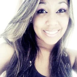 Fala sério! Como vou resumir minha
vida aki no twitter?
;P  :X