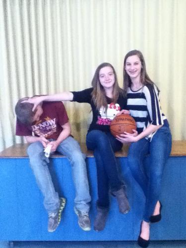 violinist , crippled , track , cross country , runner