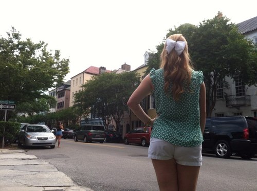 I'm a southern belle who strongly believes that everything looks better with a bow.