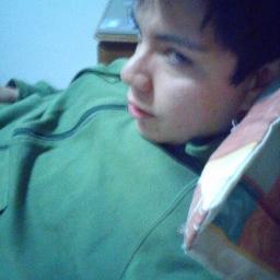 sígueme en twitter y sumérgete en mis pensamientos y mi hermosa forma de ver la vida, te darás cuenta que para conocer el cielo no es necesario morir.