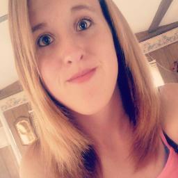 Hey! As you know I'm Marie! I love to sing and act! Im 16 years young(: Directioner, Simon Cowell is amazing and would love to meet him one day!(: Just saying(;
