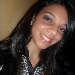 sao nas coisas mais simples,nos detalhes mais banais que encontramos o sorriso mais sincero!!!  ♥