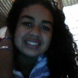 Uuuuuui deliciosa kk' / Não ligo que me olhem da cabeça aos pés..porque nunca farão minha cabeça e nunca chegarão aos meus pés. [Bob]

http://t.co/8EplFupm.
