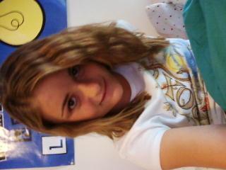 i like to dance, cross country, basketball, shop, text, tweet, email,and hang out with friends.