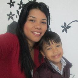 DISEÑADORA GRAFICA, estoy enamorada de la vida, de la imaginación y de la creatividad. Todo lo Creado primero fue Pensado ◕ ‿‿ ◕