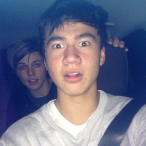free follow
follow @0hcalum
