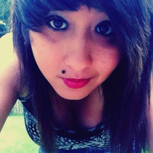 I'm Lizzie,Love me or hate me. I enjoy listening to music and im outgoing as all hell. Follow me guys.