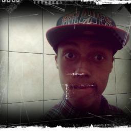 Eu queria terminar com uma rima mais pesada, mais se eu não posso dizer que EU TE AMO, eu prefiro não dizer nada! :x