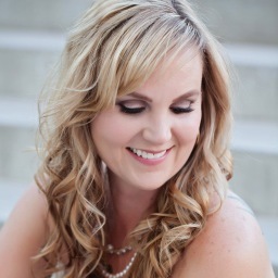 Proud mom, LOVE my fam, caramel machiattos and target popcorn, LOVE photography ~ contact me for your next photoshoot!
