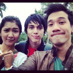 Go Follow my another twitter @nahzacindy,twiter ini bkln jrang on :)