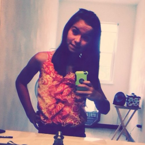 alyssacowell4's profile picture. Hey if you have a Kik please kik me :) @acowell