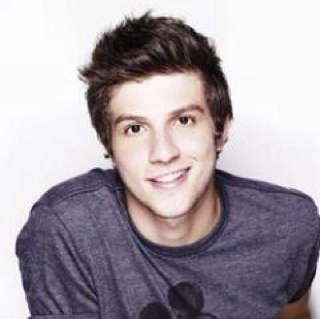 Seja feliz com quem for ~ fc criado dia 3/4/13 dona @pqleeca~ conta de fan @IIchaysuede
