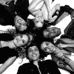 Crescem acreditando nos sonhos de vocês e assim vamos continuar vivos para sempre,dentro de cada um de vocês! - Mel Fronckowiak