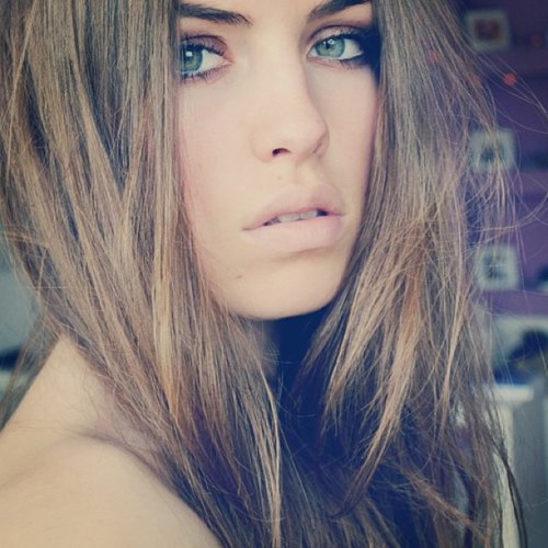 Hello :D I'm 1/1 dating the boys of One Direction and Cody Simpson. nothing gets better than memories when all you have are memories for friends.