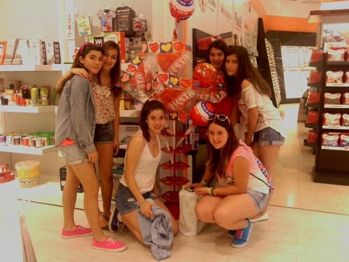 sarajbl8's profile picture. 