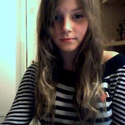 hi! I'm 12 year old girl from Finland. follow me, I follow back :) and The Hunger Games is the best movie ever!