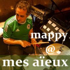 Marc-André Paquet dit mappy est le batteur du groupe Mes Aïeux fondé en 1996. Informaticien spécialisé en multimédias Compositeur-interprète. Fan de soccer et +