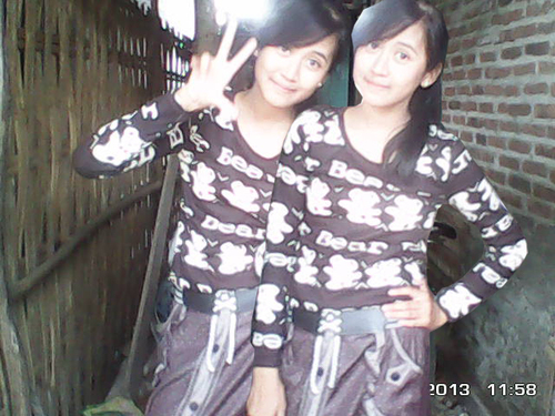 Fidiyana priyanti
 I love Allah :* Class 9 SMP , at SMP NEGERI 3 BALONGAN
birthday 09_04_1999
Jangan Follow saya kalau di Unfollow :)