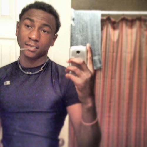 fck a bio follow me bra!..