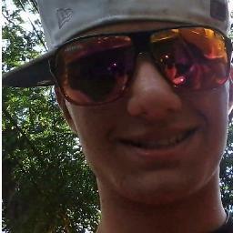 1.7  Pisciano, Feliz , bobo, imaginativo, sensível, mt ciumento rs , amigável, um pouco inseguro isso todo mundo é kk e muitas outras coisas ! *-*