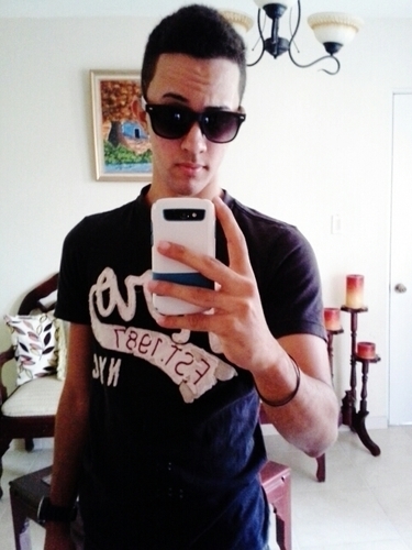 I'm so cool.. original and friendly, you know  what i mean? ;)...