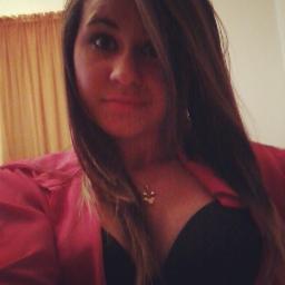 Procurando perfeição ? Procura uma Barbie! Quer criticar ? Critiica, pois eu não viivo da opnião dos outros, mais sim do meu jeito