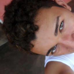 #Sou amigo, Sou Fã da Banda Encantu´s, amo as músicas que falam de amor, sem deixar os estudos de lado, sou fanático por  livro que me expresse a Medicina!
