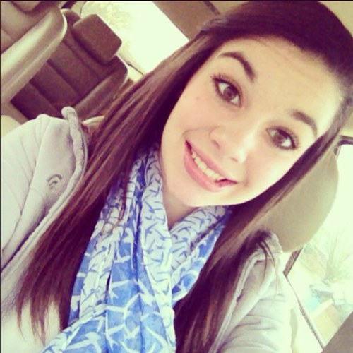 Kamryn Anne McKinney
•Freshman 
•God
•Tanner
•Family
•Friends
•Sports 
Anything else? follow and ask.✌