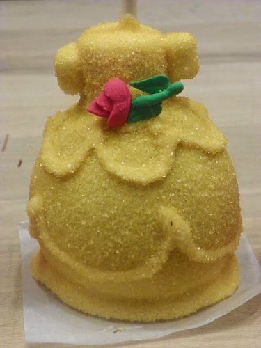 Home-made cupcakes and cakes and gourmet candy apples any occasion catered for  message me for details and info