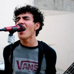 JustTore's profile picture. Antes tenía anatidaefobia