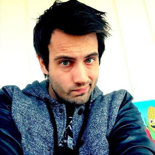 joeysigna's profile picture. 