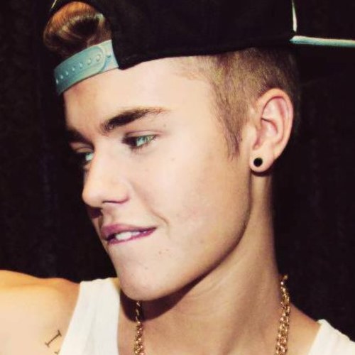 biebahboner_'s profile picture. Verified belieber 14 yrs old! RTed by OG Mally 3/28/13 && christian beadles 2/6/11 believe tour 8/5/13 baybee!