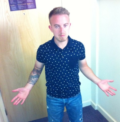 thatkidd_dave's profile picture. i've sort of fused flash dance with mc hammer shit!